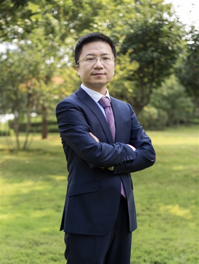 任总个人照_b